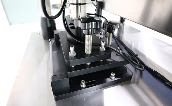 貼標(biāo)機(jī)