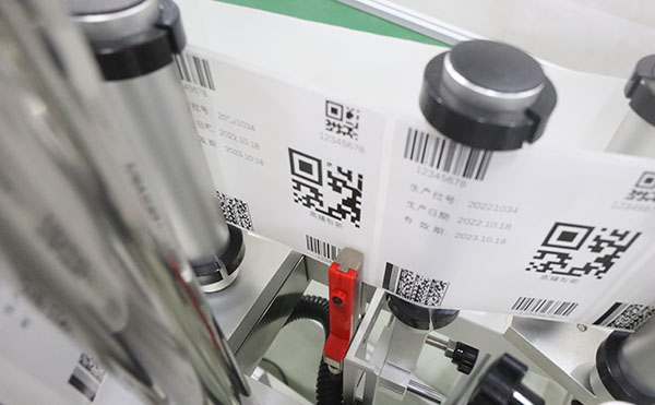 即時打印貼標機,打印貼標設備,打印貼標機