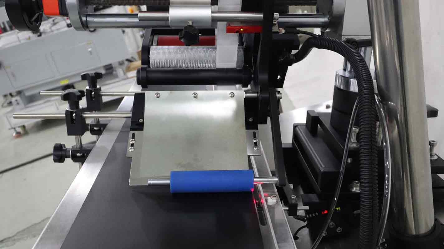 全自動上下面貼標機,貼標機設備,平面貼標機